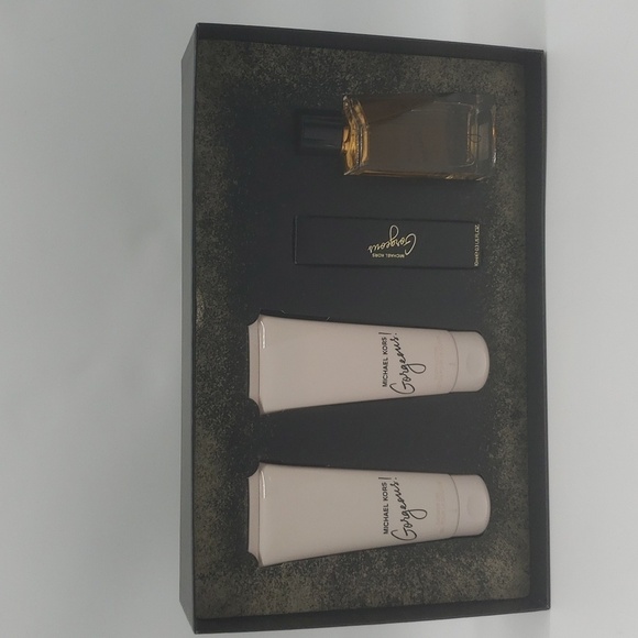 2213- Michael Kors Women's Made In Italy NWT - Picture 7 of 10